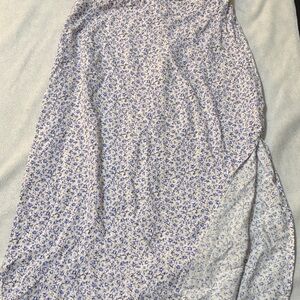 Brandy Melville Blue and White Floral Maxi Skirt